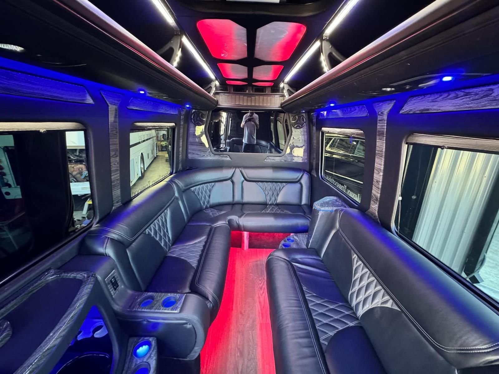 Entertainment Image 15